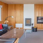 בית נופש In With 3 Bedrooms And Wifi