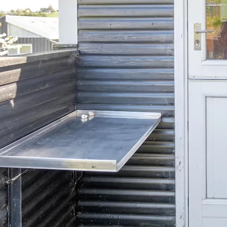 בית נופש In With 3 Bedrooms And Wifi