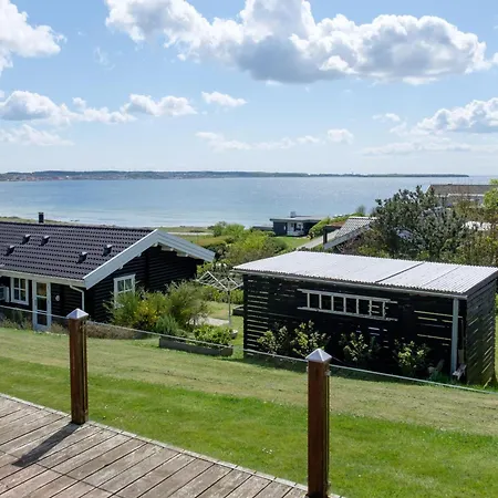 Holiday home In With 3 Bedrooms And Wifi