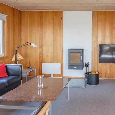 펜션 In With 3 Bedrooms And Wifi